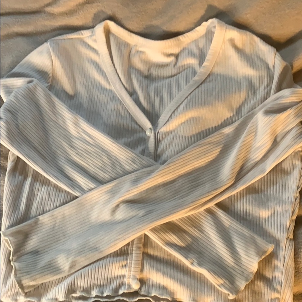 White long sleeve w fake buttons